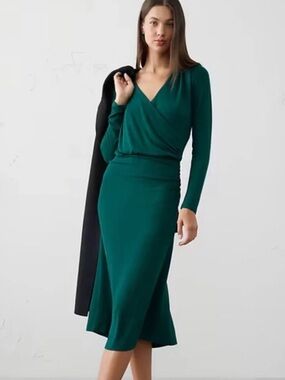 Banana Republic Emerald Green Long Sleeve Wrap Midi Dress